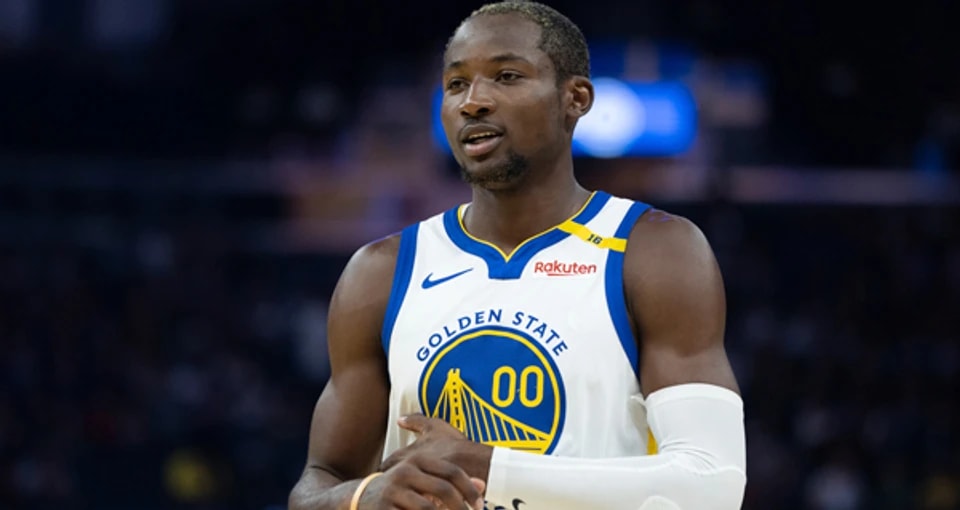 员选项的两, 库明加签下, 供了一份为