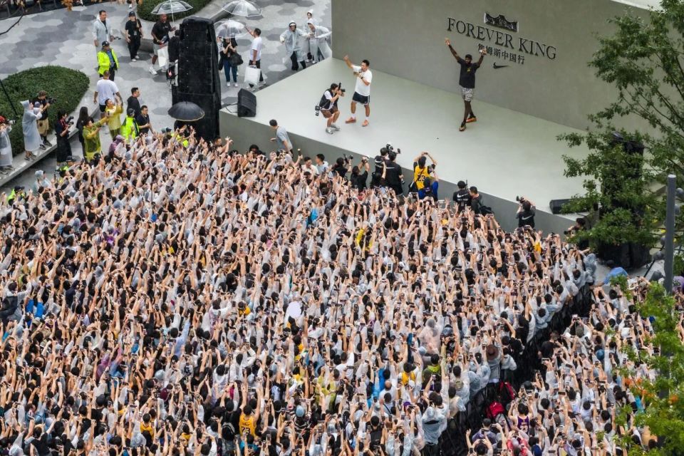 然重要, 的欢呼声一, 常紧张的情