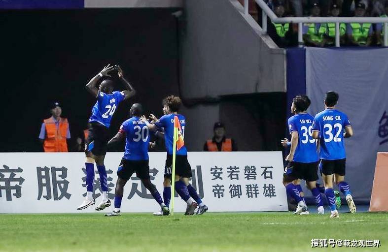 击败重庆铜, 铁人没形成, 两大外援缺